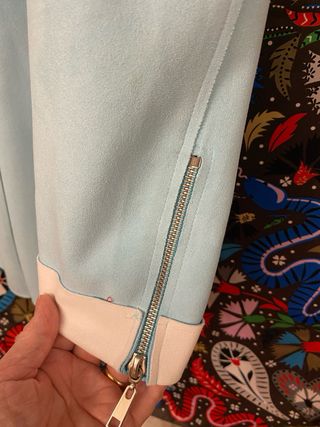 Chaquetón azul y blanco talla 42