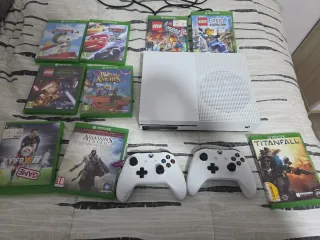 Xbox One S Blanca + 2 Mandos + Juegos