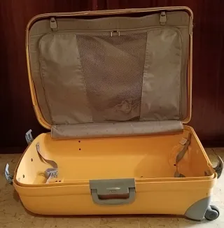 Valigia rigida Roncato gialla