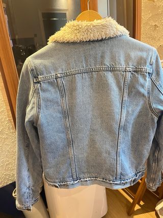 Cazadora Levi's con borreguito