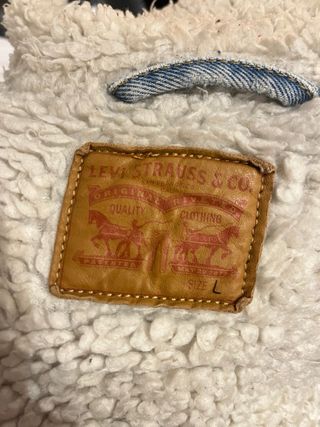 Cazadora Levi's con borreguito