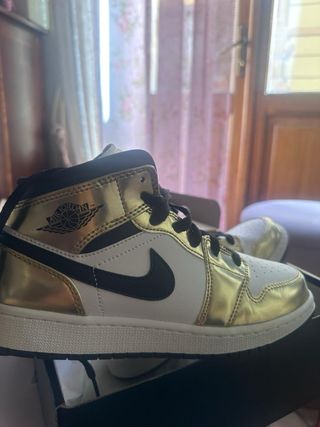 Scarpe Nike Jordan Oro Bianco indossate una volta