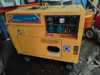Generador diésel 5,5 kVA.
