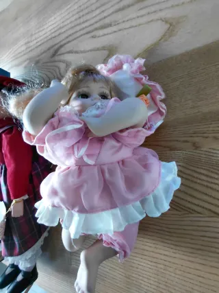 Bambole in porcellana