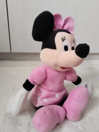 Lote 3 peluches: Minnie, Peppa y Mario