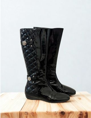 Botas altas negras acolchadas