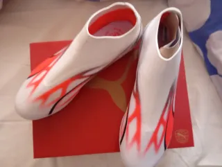 Zapatillas Fútbol Puma Talla 40.5