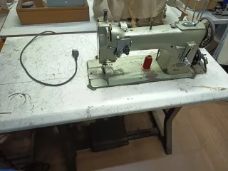 Máquina de coser para cuero y zapatos