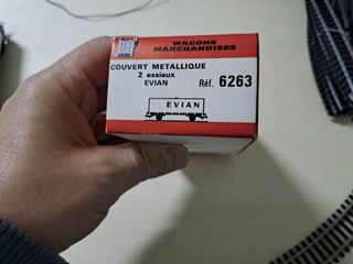 Carro merci Evian HO