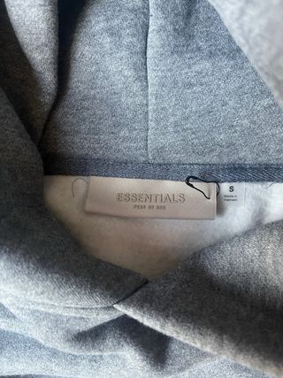 Sudadera Essentials Gris