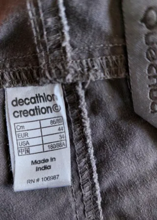 Pantalón trekking - caza . Marca Quechua