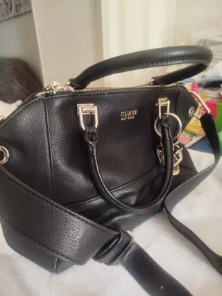 Bolso Guess Negro Auténtico