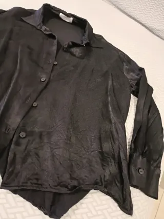 Camisa Oversized Satinada Negra