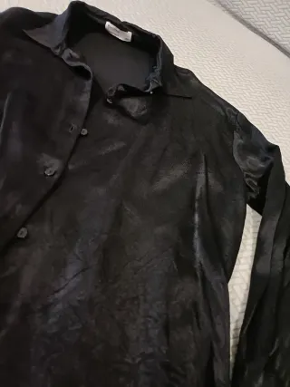 Camisa Oversized Satinada Negra