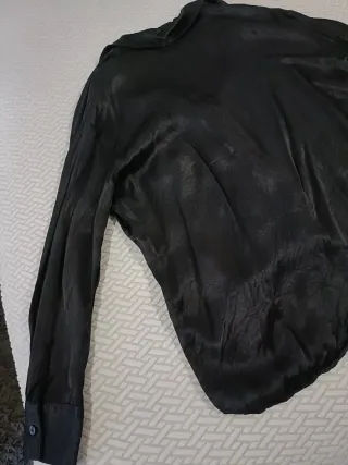 Camisa Oversized Satinada Negra