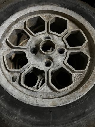 Llantas Momo 4x13