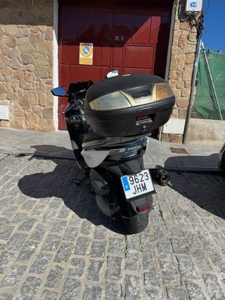 Kymco Xciting 400i Maxi Scooter