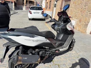 Kymco Xciting 400i Maxi Scooter