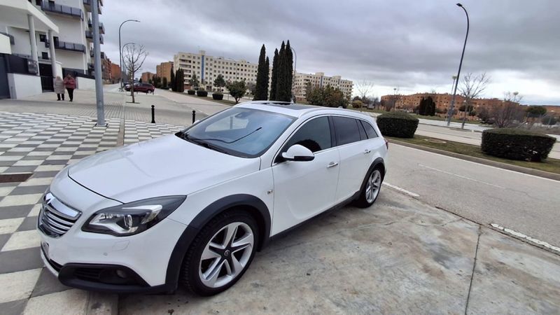 Opel Insignia x tourer sw - foto 1