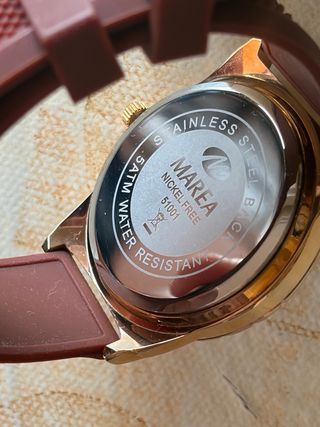 Reloj Marea Marrón y Dorado