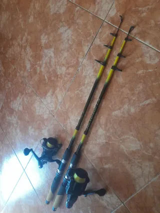 2 Cañas de Pescar con Carretes