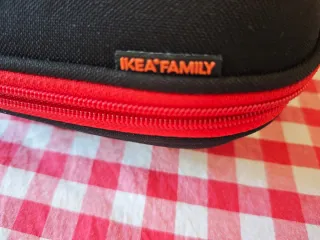 Neceser de viaje IKEA rojo