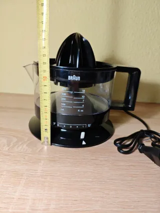 EXPRIMIDOR ELÉCTRICO BRAUN CJ301AI