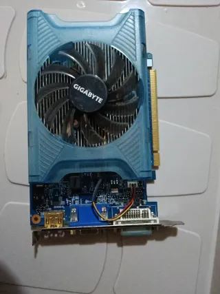 Tarjeta Gráfica Gigabyte NVIDIA GeForce GT 220