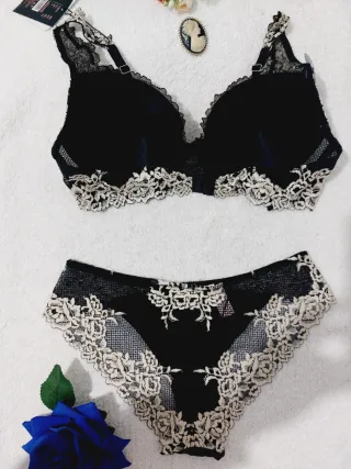 Conjunto Lencería Encaje Negro 95C