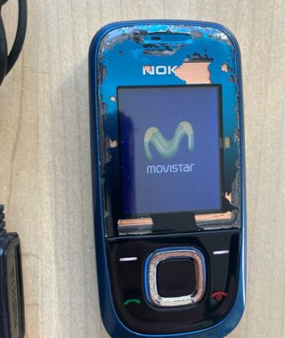 Teléfono Móvil Nokia Azul + Cargador