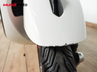 VESPA GTS 125 SUPERSPORT