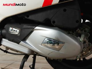 VESPA GTS 125 SUPERSPORT