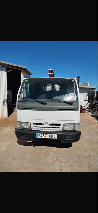 Nissan Cabstar 2003 NO BASCULANTE