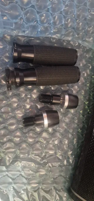 Puños y Contrapesos Rizoma TMAX