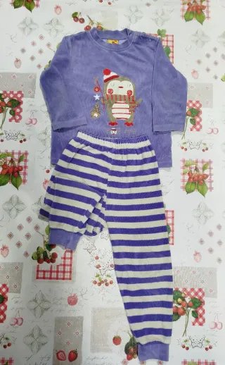 Lote 3 pijamas invierno.Talla2