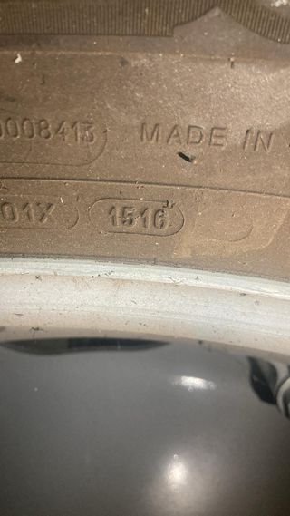 2  Michelin 480/70R38 con llantas