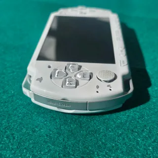 Sony PSP Slim & Lite 2000 Blanca