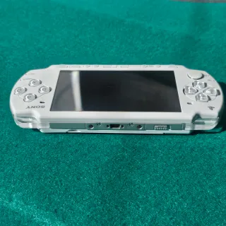 Sony PSP Slim & Lite 2000 Blanca