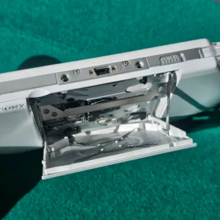 Sony PSP Slim & Lite 2000 Blanca