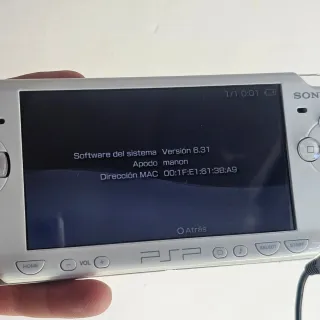 Sony PSP Slim & Lite 2000 Blanca
