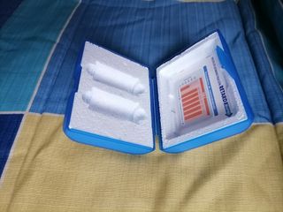 2 Cajas para guardar vacunas