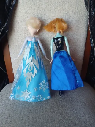 Muñecas Ana y Elsa Frozen tras su paso.por la pelu