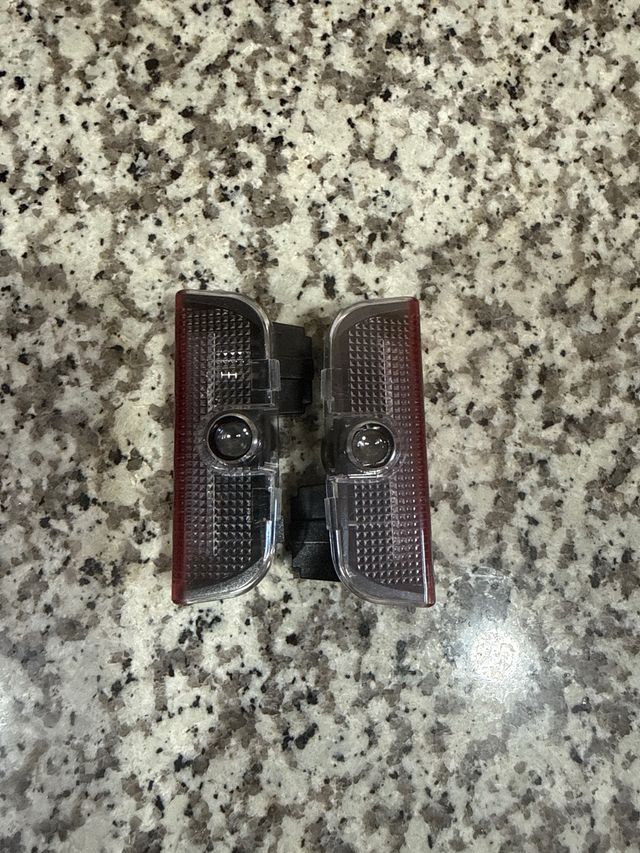 2 Luces puerta Cortesia Logo VW Golf 5 6 7 passat