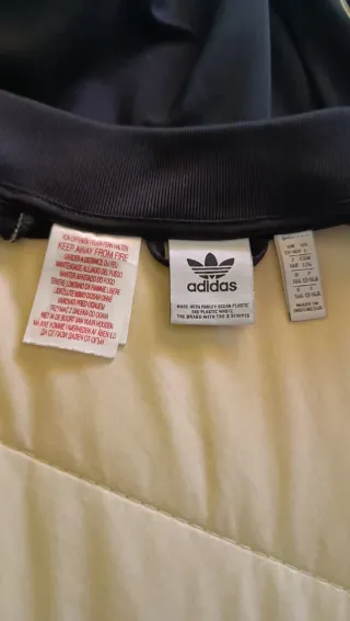 Chaqueta Adidas Negra con Rayas Blancas