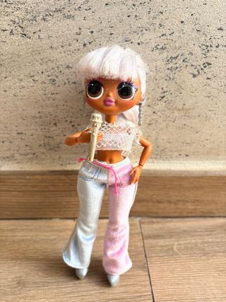 Muñeca LOL OMG
