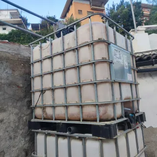 Depósito agua IBC 1000L precio por unidad.