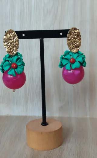 Pendientes flor bola resina