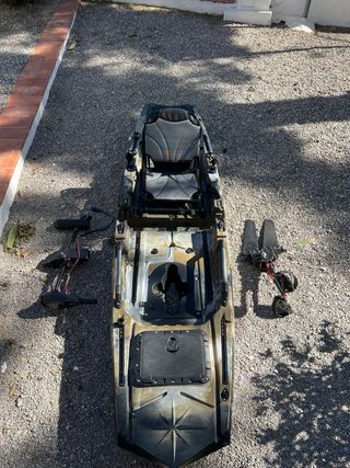 Kayak de Pesca Profesional a Pedales, Motor, Sonda