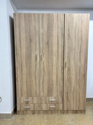 Armarios de 3 puertas Nuevos! 3 colores 150x200cm
