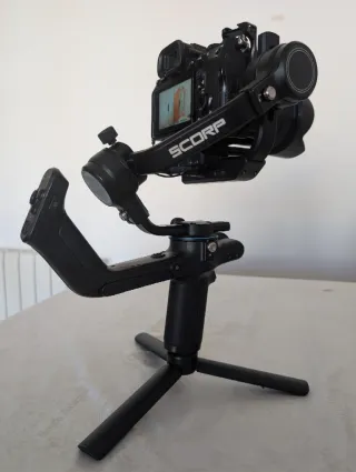 Estabilizador FeiyuTech SCORP-C Gimbal 3 Ejes